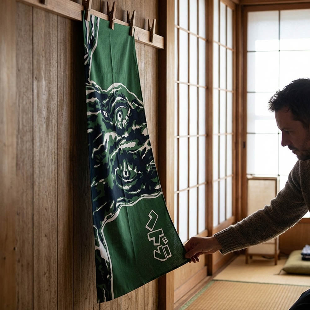 GODZILLA ゴジラ - Godzilla & Japanese traditional crafts / ヘドラ（冬） / 注染二度染め手ぬぐい / 千歳緑 / キッチン用品