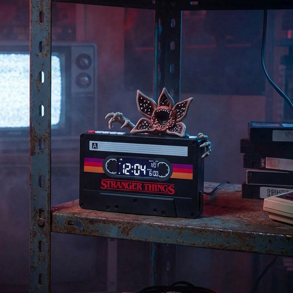 STRANGER THINGS ストレンジャー・シングス (アニメシリーズ 4月23日