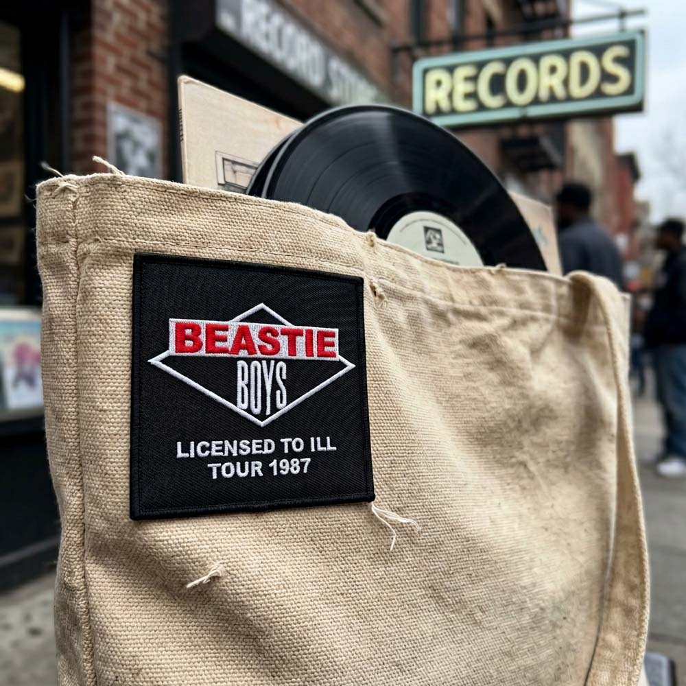 BEASTIE BOYS ビースティボーイズ (結成 45周年 ) - Licensed To Ill