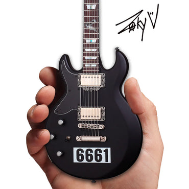 AVENGED SEVENFOLD アヴェンジドセヴンフォールド (9月 来日 ) - Zacky Vengeance Satin Black 6661 Schecter / ミニチュア楽器