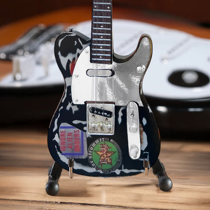 THE CLASH - (結成 50周年 ) - Joe Strummer Fender Telecaster Signature Relic