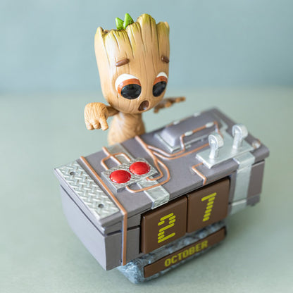 【予約商品】 GUARDIANS OF THE GALAXY ガーディアンズ・オブ・ギャラクシー - GROOT DEATH BUTTON 3Dパーペチュアルカレンダー / 永久カレンダー / カレンダー・ダイアリー