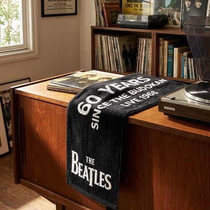 THE BEATLES ビートルズ (来日 60周年 ) - Beatles Budokan 60th / マフラータオル / Black / 60周年記念限定モデル / タオル