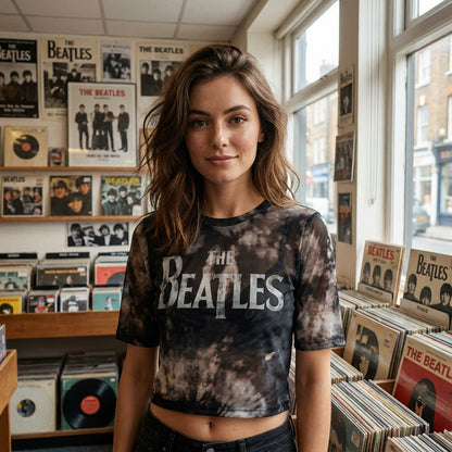 【予約商品】 THE BEATLES ビートルズ (来日 60周年 ) - Drop T Logo / CROP / トップス / レディース