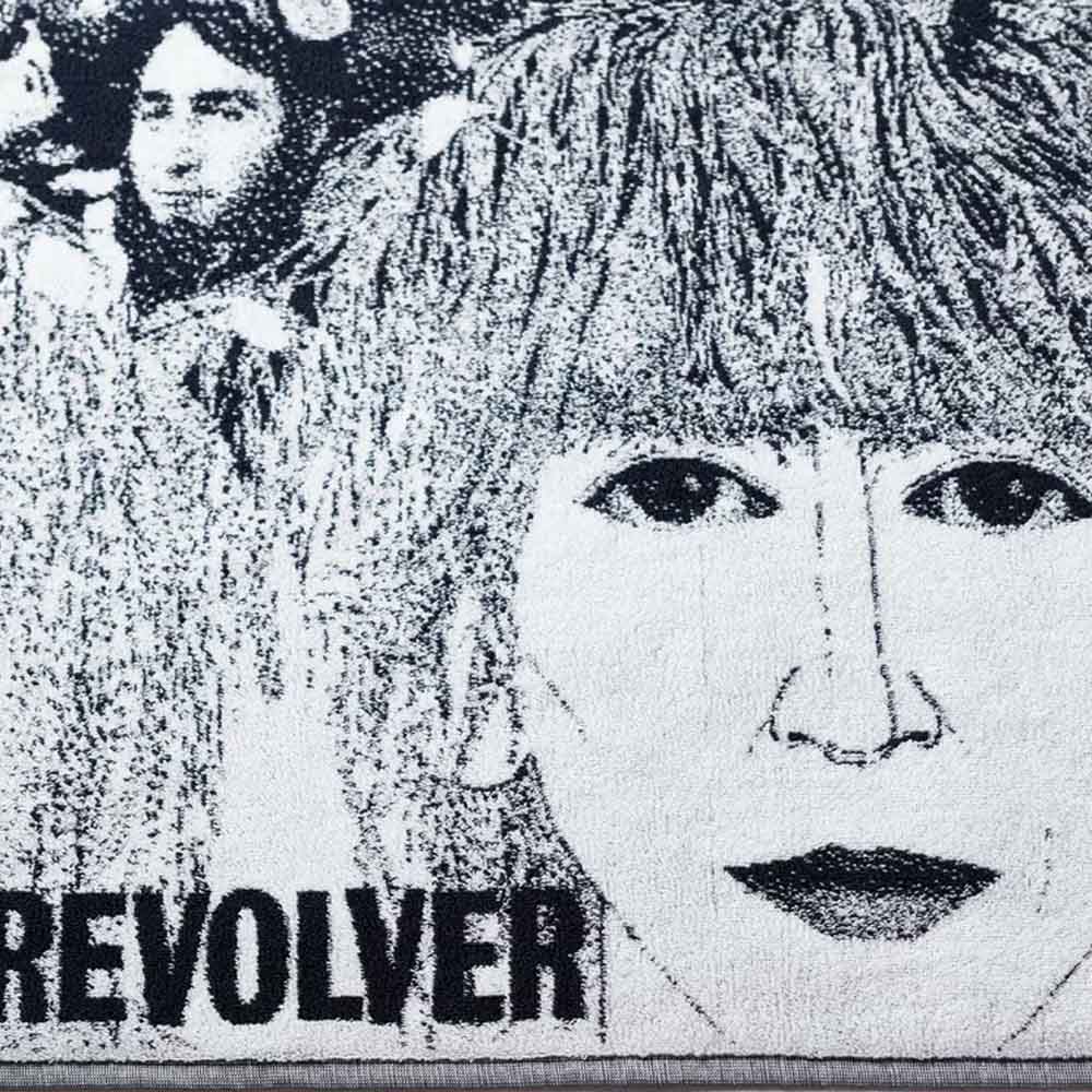 THE BEATLES ビートルズ (来日 60周年 ) - REVOLVER / 限定生産 / シリアルナンバー刺繍入り / タペストリー