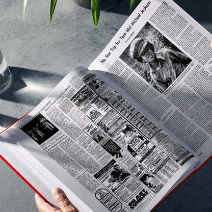 【予約商品】 MICHAEL JACKSON マイケルジャクソン - The Story of Michael Jackson / Los Angeles Times 永久保存版 / Black Cover / 雑誌・書籍