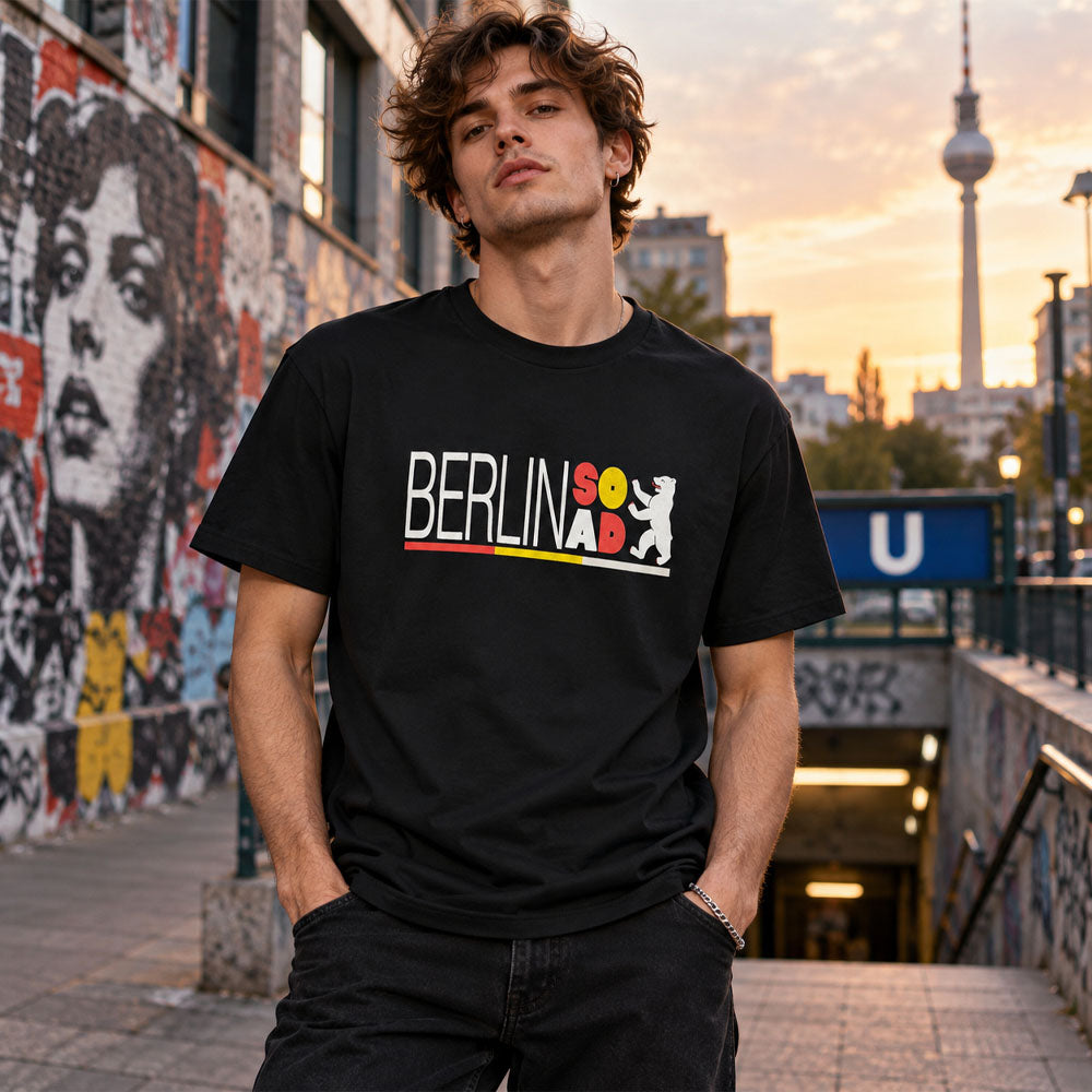 【予約商品】 SYSTEM OF A DOWN システムオブアダウン - Berlin Event Tour '26 / バックプリントあり / ツアー会場限定 / Tシャツ / メンズ