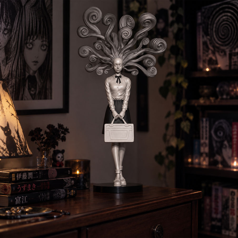 【予約商品】 JUNJI-ITO 伊藤潤二 - Uzumaki Kirie 11-Inch Vinyl Figure / フィギュア・人形