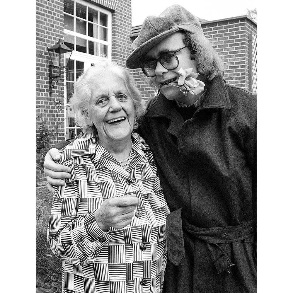 ELTON JOHN エルトンジョン - エルトン・ジョン写真集 / 写真集 – PGS