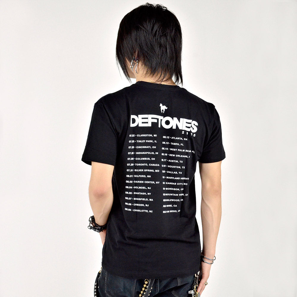 
                  
                    【廃番ラスト販売/特別価格】DEFTONES デフトーンズ (デビュー 30周年 ) - California 2015 Tour / バックプリントあり / Tシャツ / メンズ 【公式 / オフィシャル】
                  
                