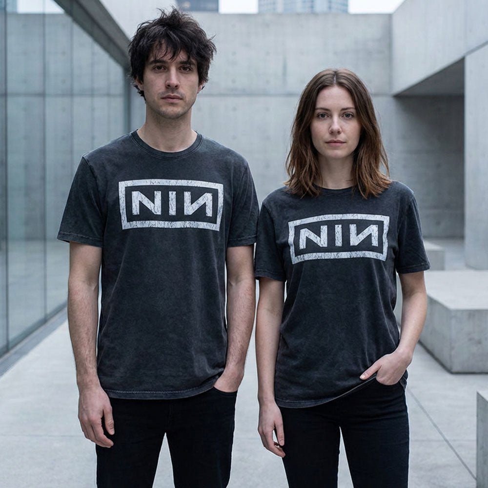 NINE INCH NAILS ナインインチネイルズ - Classic Logo / Stone Wash / Tシャツ / メンズ｜公式ライセンス商品｜PGS