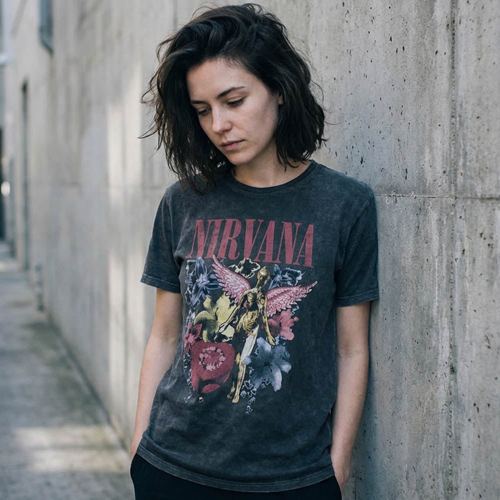NIRVANA ニルヴァーナ (Nevermind 35周年 ) - In Utero Vintage Collage / Stone Wash / Tシャツ / メンズ｜公式ライセンス商品｜PGS