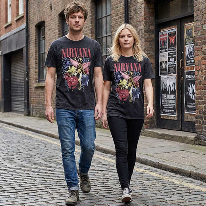 NIRVANA ニルヴァーナ (Nevermind 35周年 ) - In Utero Vintage Collage / Stone Wash / Tシャツ / メンズ｜公式ライセンス商品｜PGS