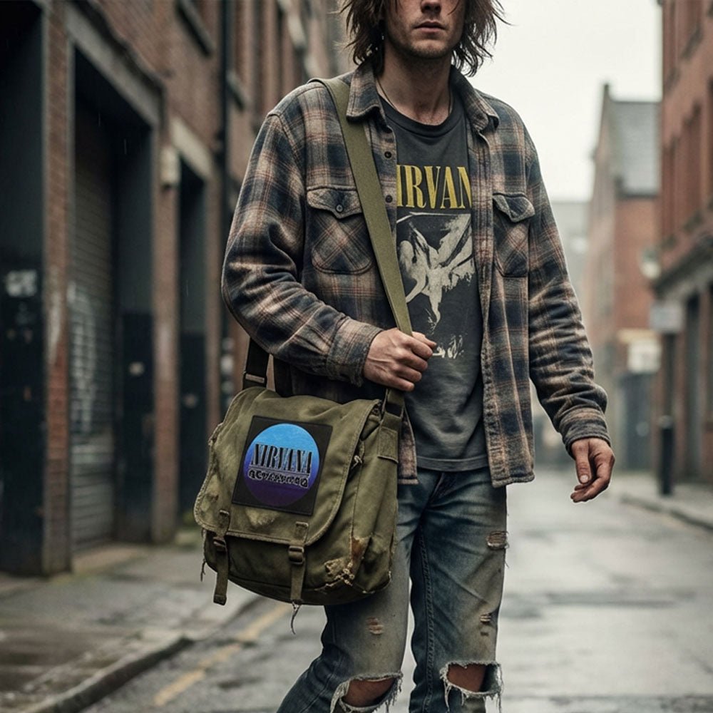 NIRVANA ニルヴァーナ (Nevermind 35周年 ) - Nevermind Wavy Logo / ワッペン｜公式ライセンス商品｜PGS