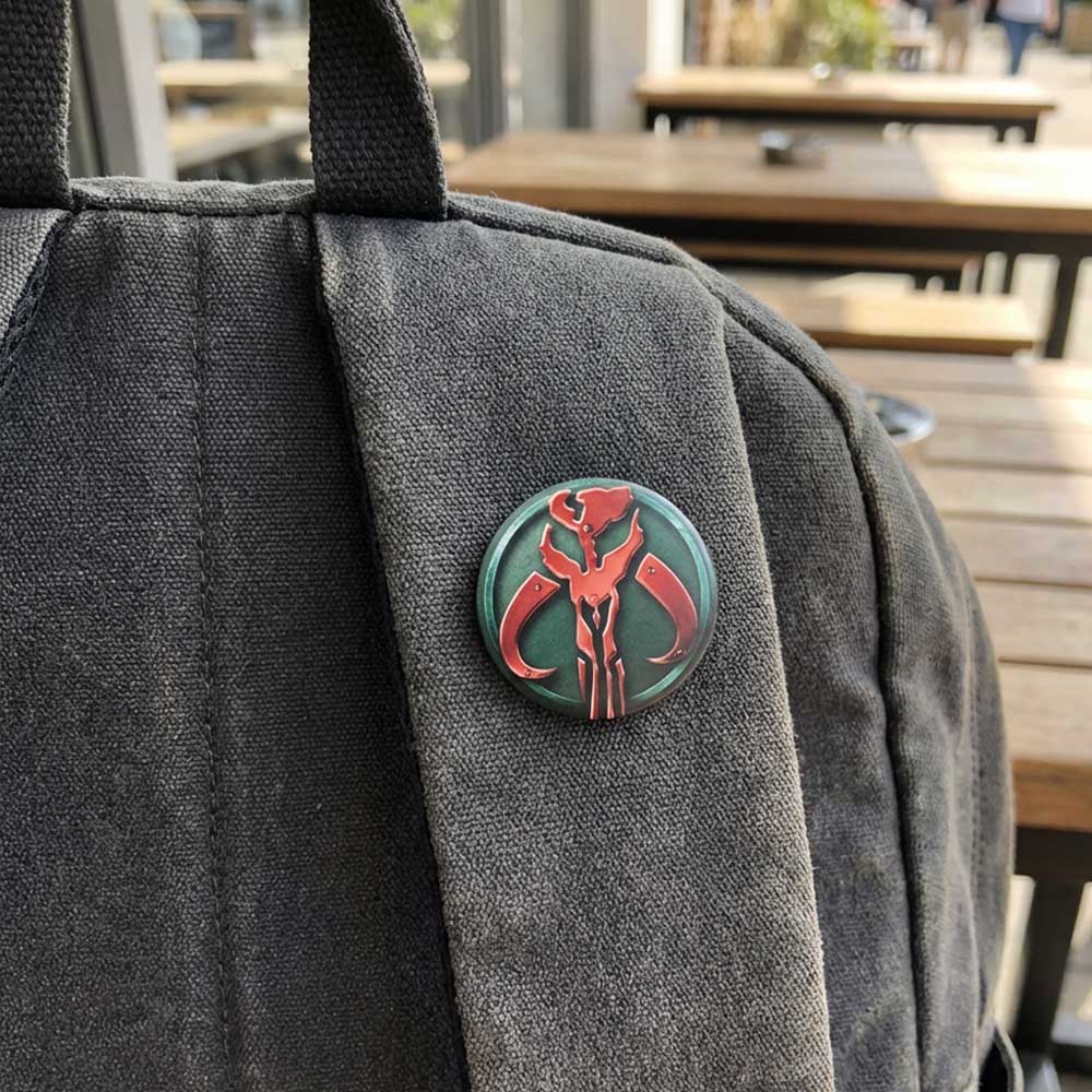 STAR WARS スターウォーズ (マンダロリアン・アンド・グローグー 5月22日 公開 ) - Mandalorian Symbol / バッジ｜公式ライセンス商品｜PGS