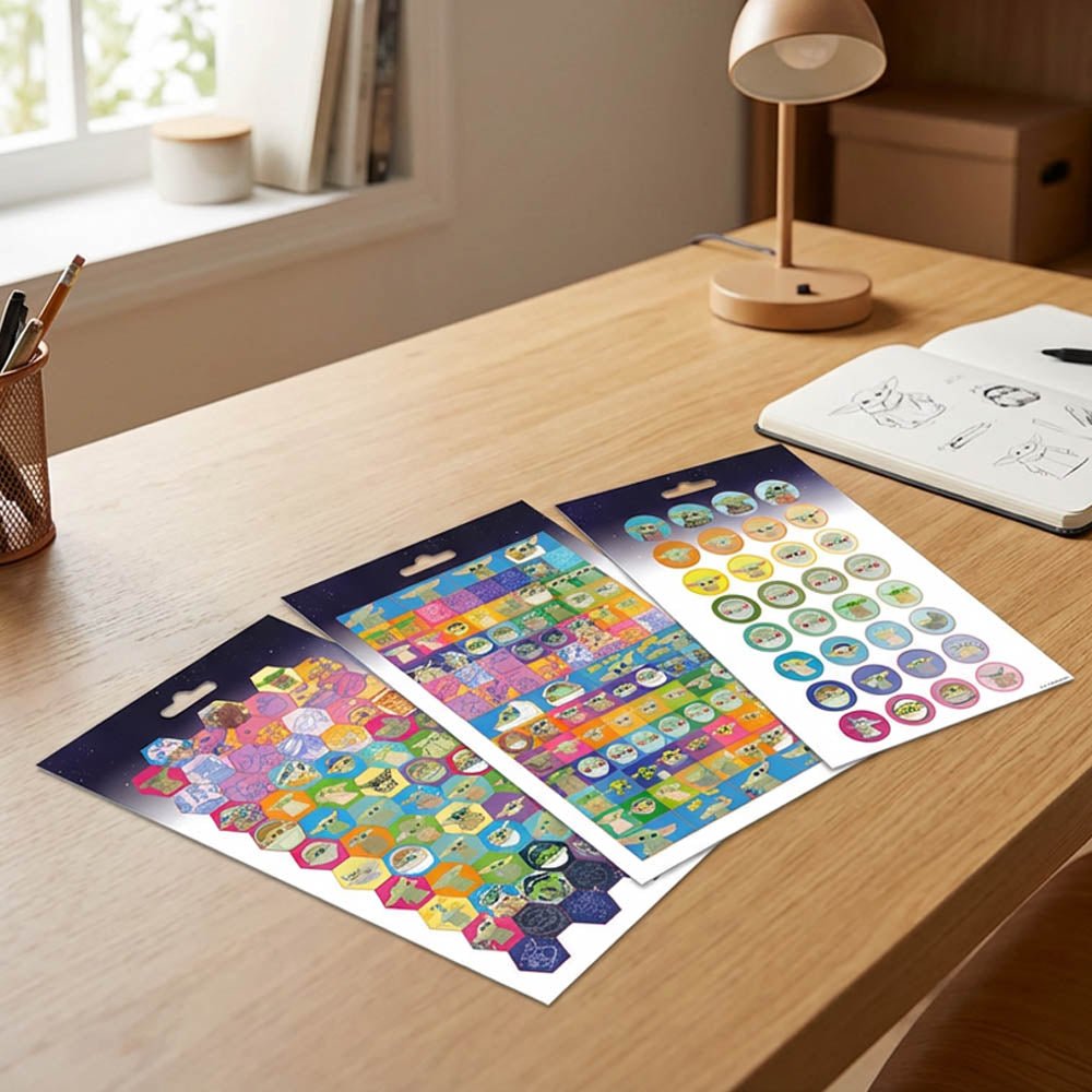 STAR WARS スターウォーズ (マンダロリアン・アンド・グローグー 5月22日 公開 ) - The Mandalorian The Child / 200枚入り / ステッカー｜公式ライセンス商品｜PGS