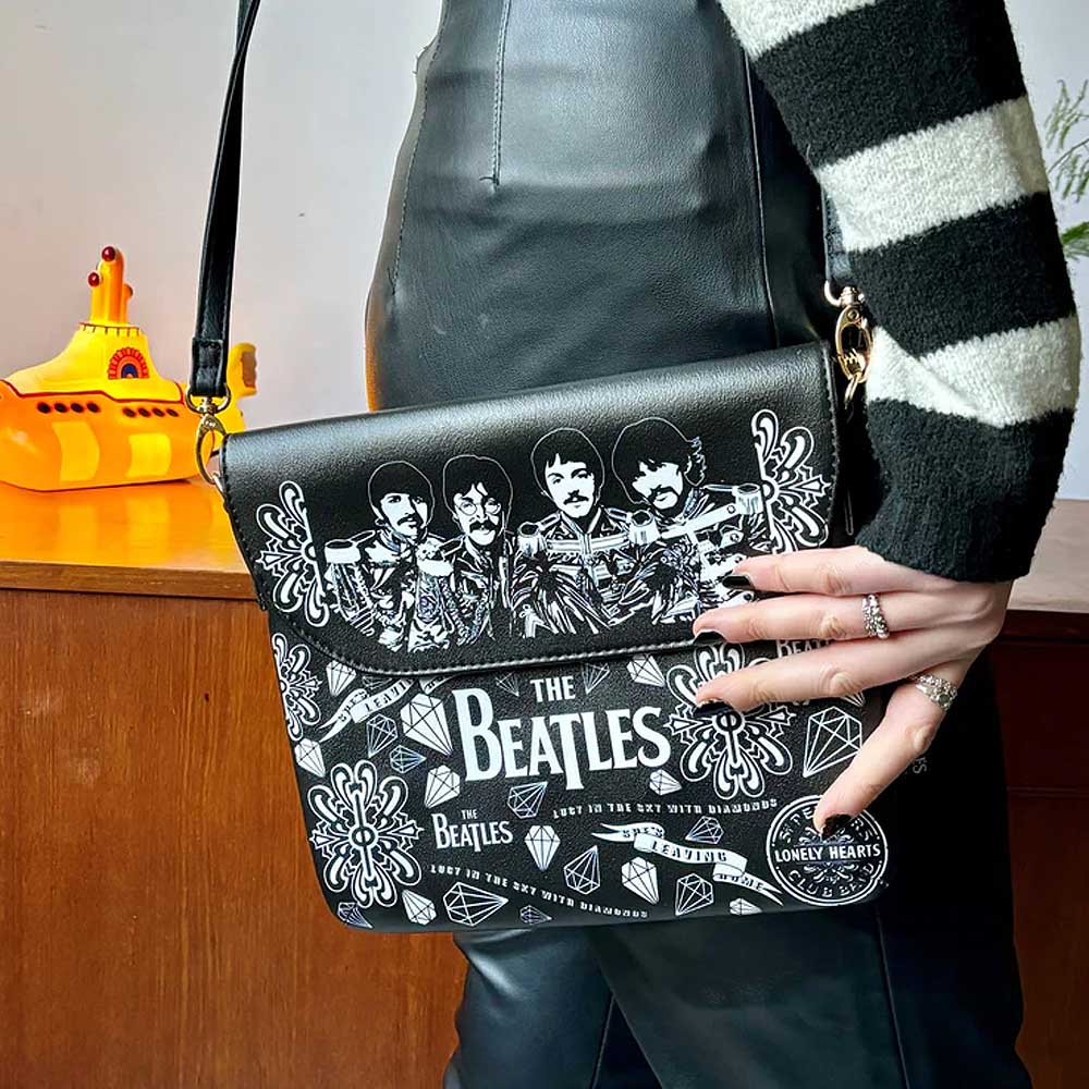 新品未使用★The Beatles Go Go バッグ★ビートルズビニールバッグ THE BEATLES ビートルズ (来日 60周年 ) - Sgt. Pepper Mini Bag