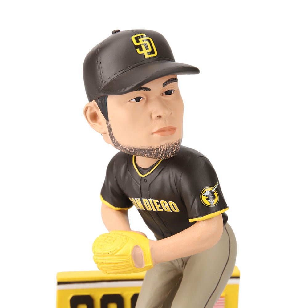 MLB公式日本限定モデル ダルビッシュ有日米通算200勝 ボブルヘッド新品未使用 YU DARVISH ダルビッシュ有 - 日米通算200勝記念 MLB公式・限定